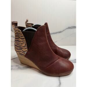 TOMS Women's Zebra Print Brown Leather Kelsey Wedge Boots Sz 9 Pull-On Bootie